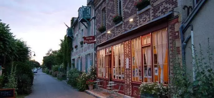 ペンション La Petite Maison De Giverny Chambres De Charme Gîte 5 étoiles Au Cœur Du Village