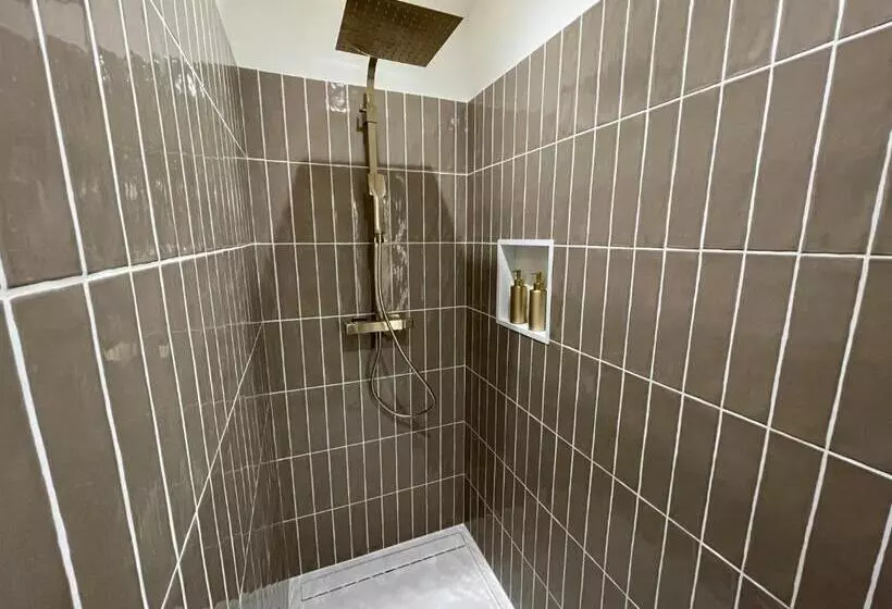 ペンション La Petite Maison De Giverny Chambres De Charme Gîte 5 étoiles Au Cœur Du Village