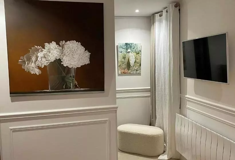 ペンション La Petite Maison De Giverny Chambres De Charme Gîte 5 étoiles Au Cœur Du Village