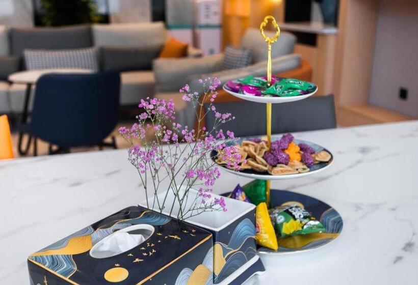 Starway Hotel Lanzhou West Passenger Station North Square