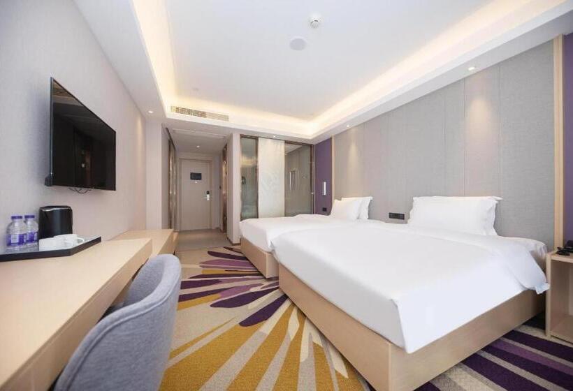 Starway Hotel Nanjing Jiaoyuan Metro Station