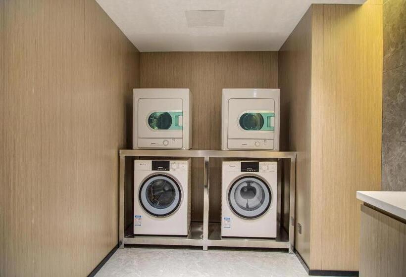 Starway Hotel Zhengzhou Xingyang New Area