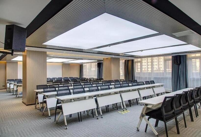 Starway Hotel Zhengzhou Xingyang New Area