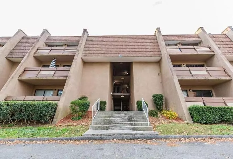 ユースホステル Cozy 2 Bedroom Getaway In East Ridge, Chattanooga