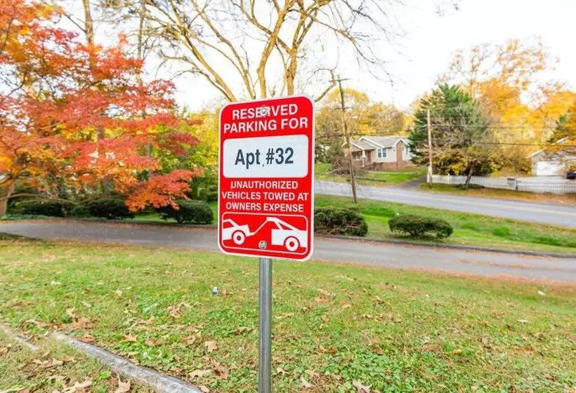 ユースホステル Cozy 2 Bedroom Getaway In East Ridge, Chattanooga