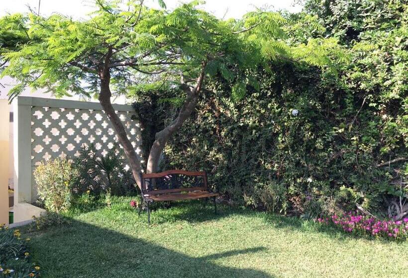 هتل La Casa De Isidora