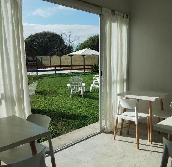 ホテル Laguna Suites