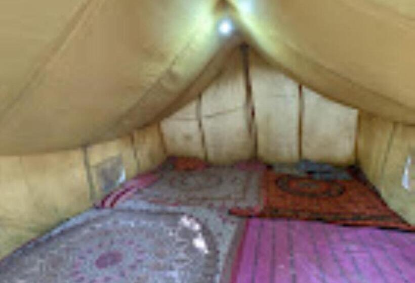 Hotelli Mousuni The Dolphin Camp