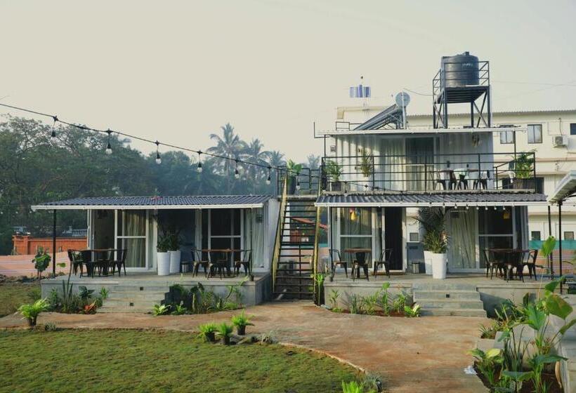 Hotel Out Of Box Living Kashid,murud