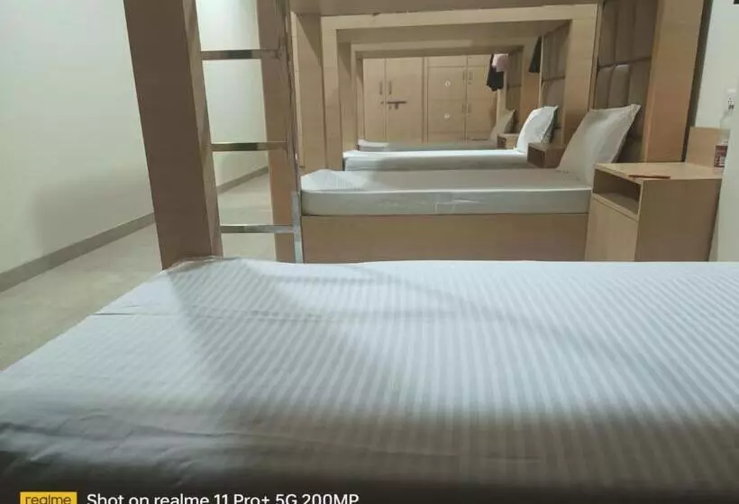 Hotelli Unnati Stay Inn