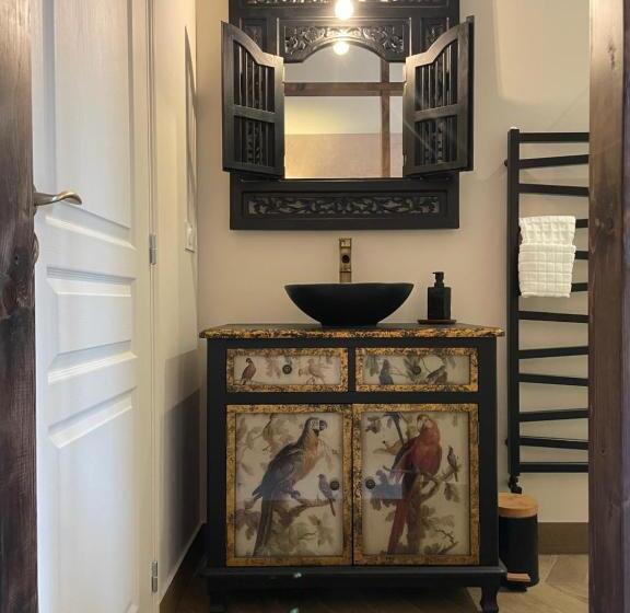 La Maison Voyage Bed And Breakfast