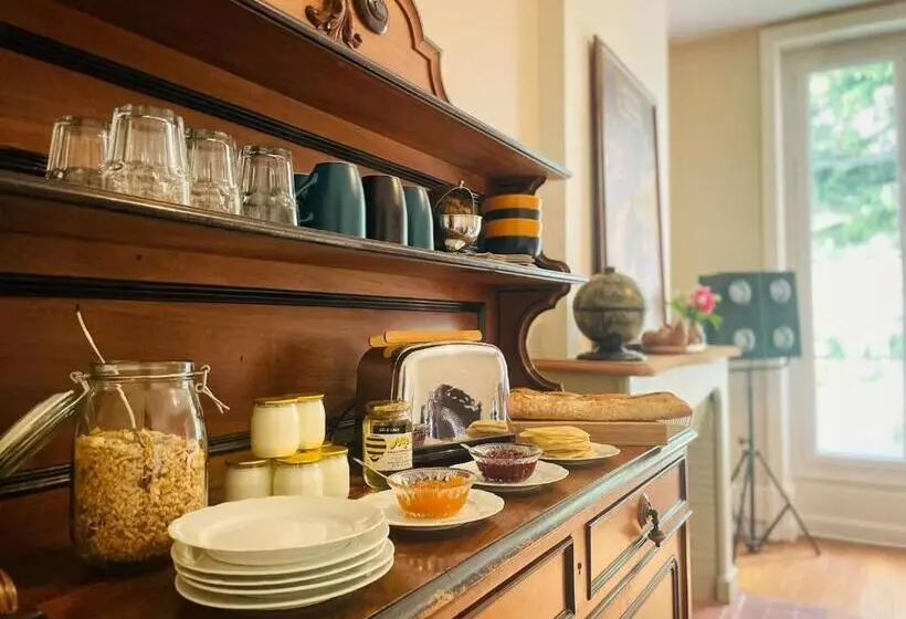 La Maison Voyage Bed And Breakfast