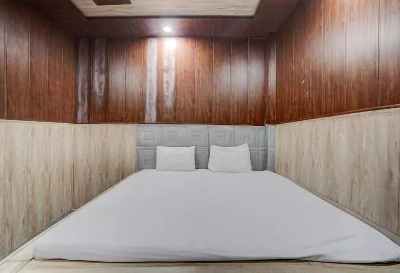 Oyo Hotel Aryawart Galaxy