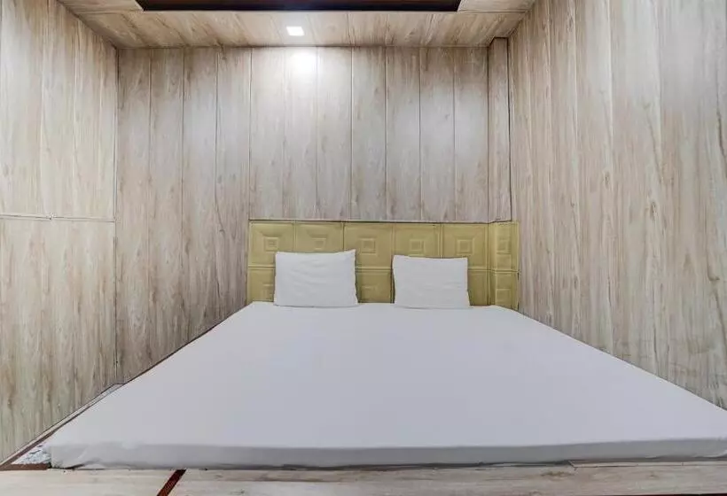 Oyo Hotel Aryawart Galaxy