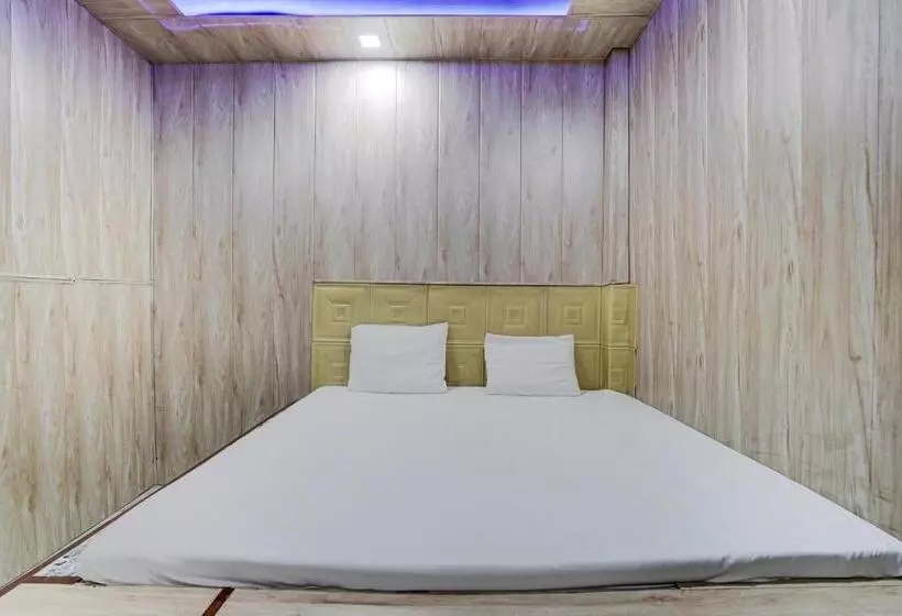 Oyo Hotel Aryawart Galaxy