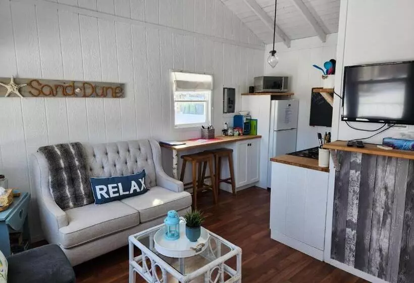 Majatalo Beach Trees Cottages