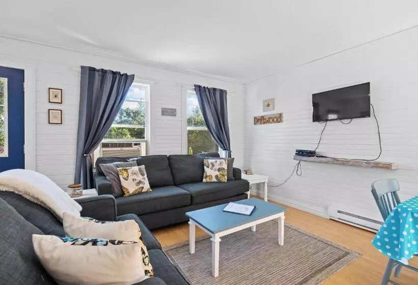 Majatalo Beach Trees Cottages