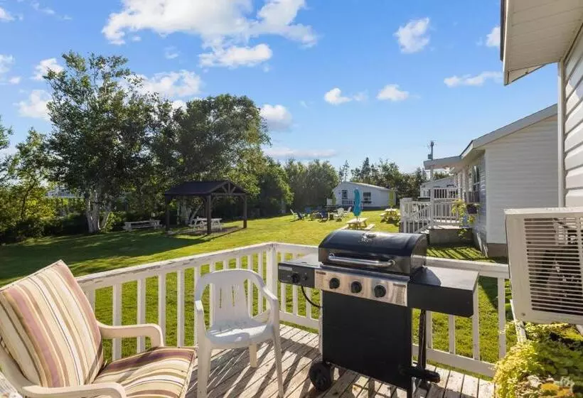 Majatalo Beach Trees Cottages