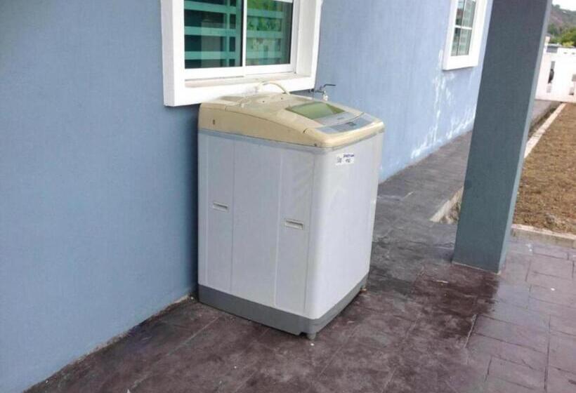 بنسيون Oyo Home 90977 Azzinki Homestay