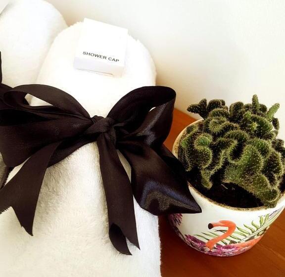 Phoenix Bed And Breakfast 9