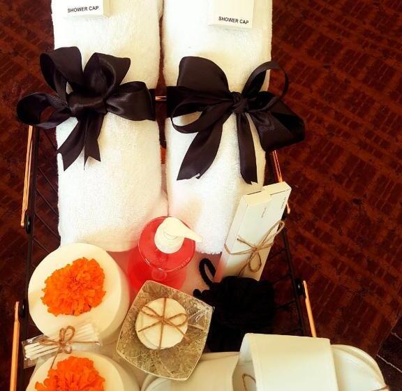 Phoenix Bed And Breakfast 9