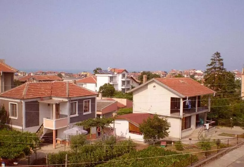 Majatalo Guest House Yavorov