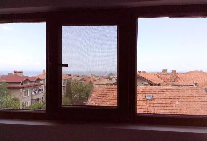Majatalo Guest House Yavorov