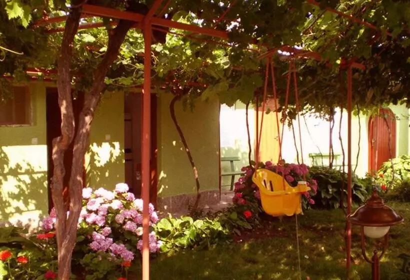 Majatalo Guest House Yavorov