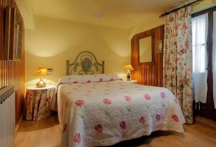 ペンション Hostal Casa Blasquico   Restaurante Gaby