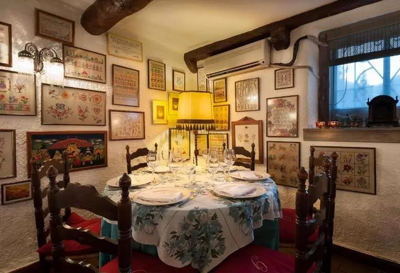 ペンション Hostal Casa Blasquico   Restaurante Gaby