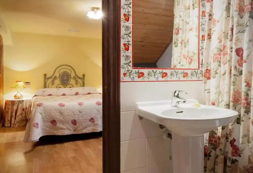 ペンション Hostal Casa Blasquico   Restaurante Gaby