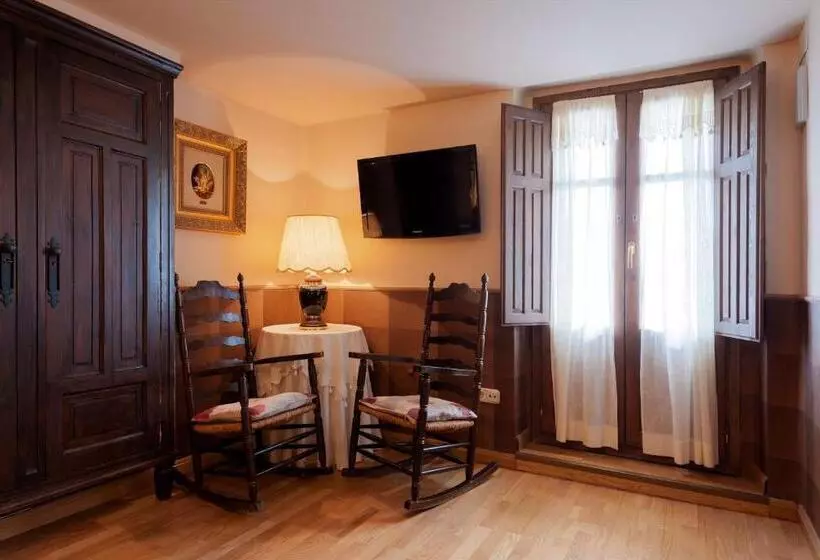 ペンション Hostal Casa Blasquico   Restaurante Gaby