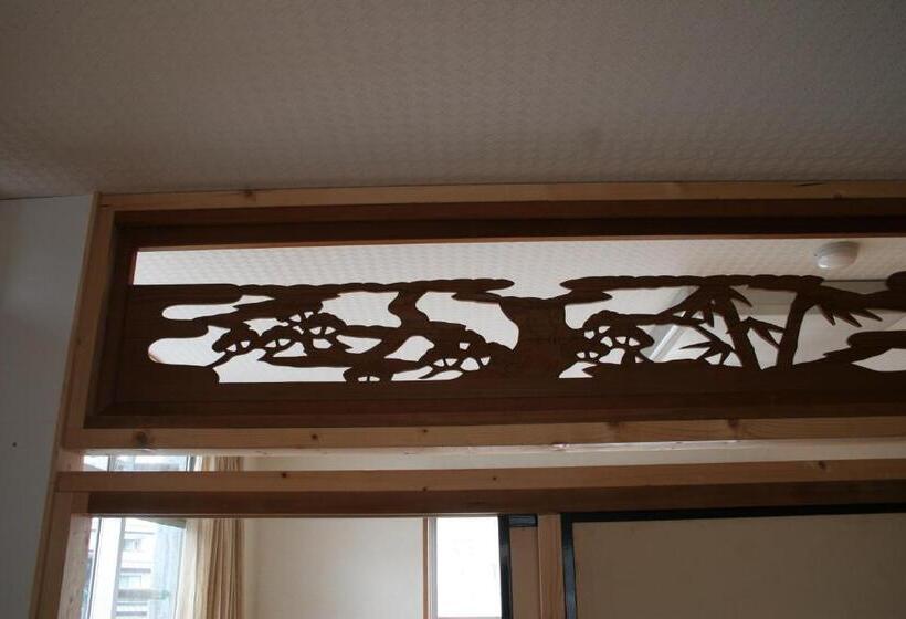 Albergue Travellersdou Kirinya