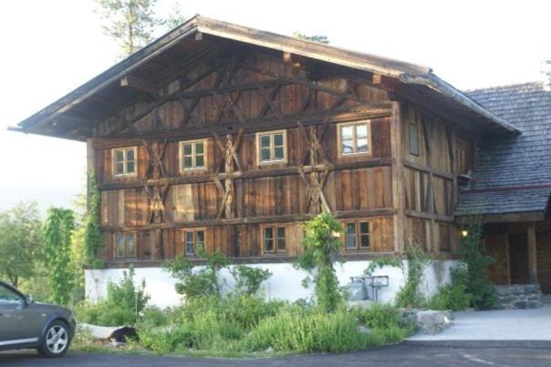 Alpenglow Bed And Breakfast