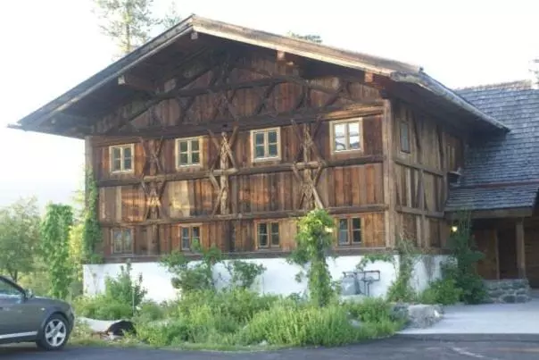 Alpenglow Bed And Breakfast