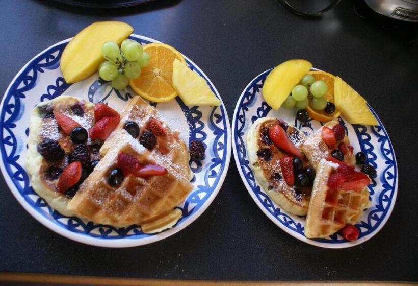 Alpenglow Bed And Breakfast