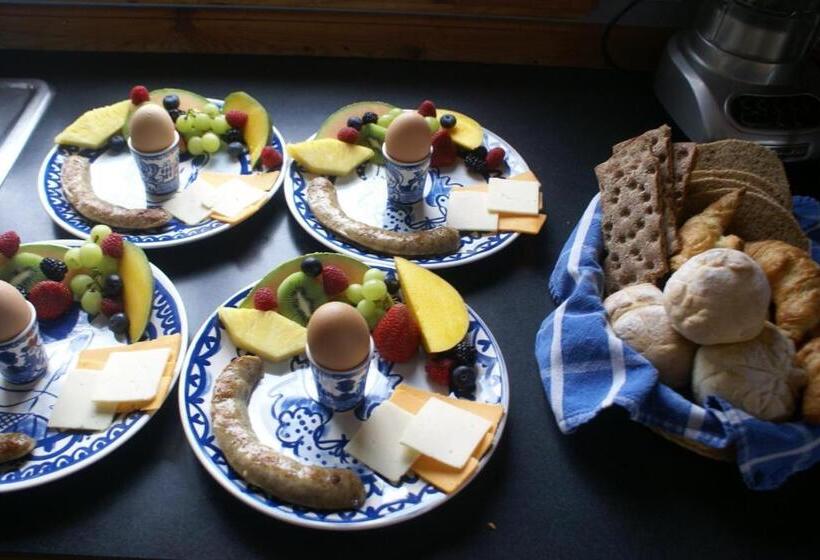 Alpenglow Bed And Breakfast