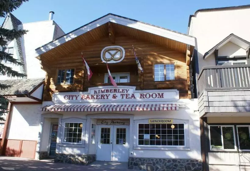 Alpenglow Bed And Breakfast