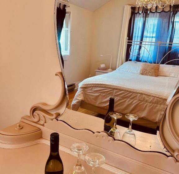 Auberge De Mon Petit Chum B&b