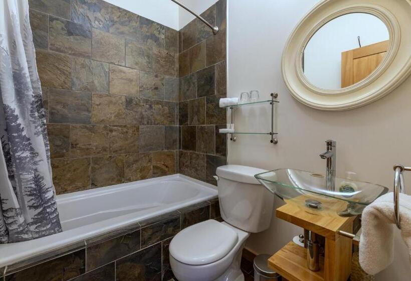 تختخواب و صبحانه Canyon Ridge Lodge