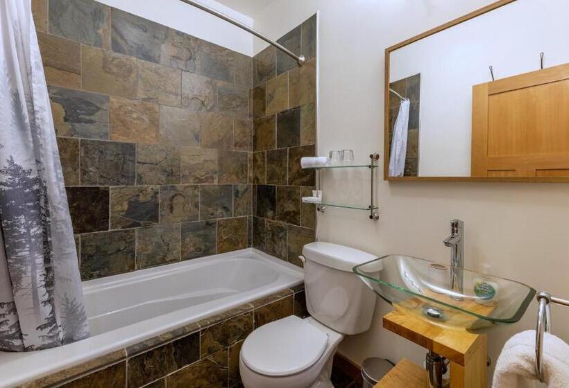 تختخواب و صبحانه Canyon Ridge Lodge