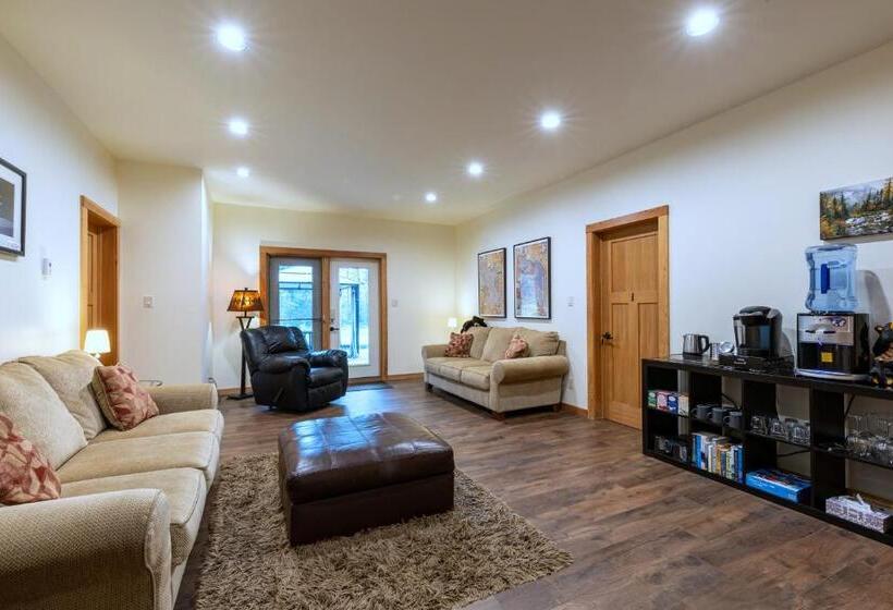 تختخواب و صبحانه Canyon Ridge Lodge