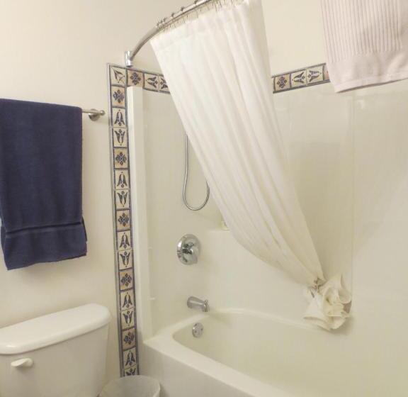 مبيت وإفطار Moon And Sixpence