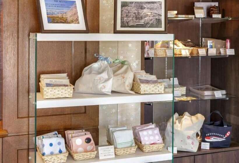 فندق Folkloro Kakunodate