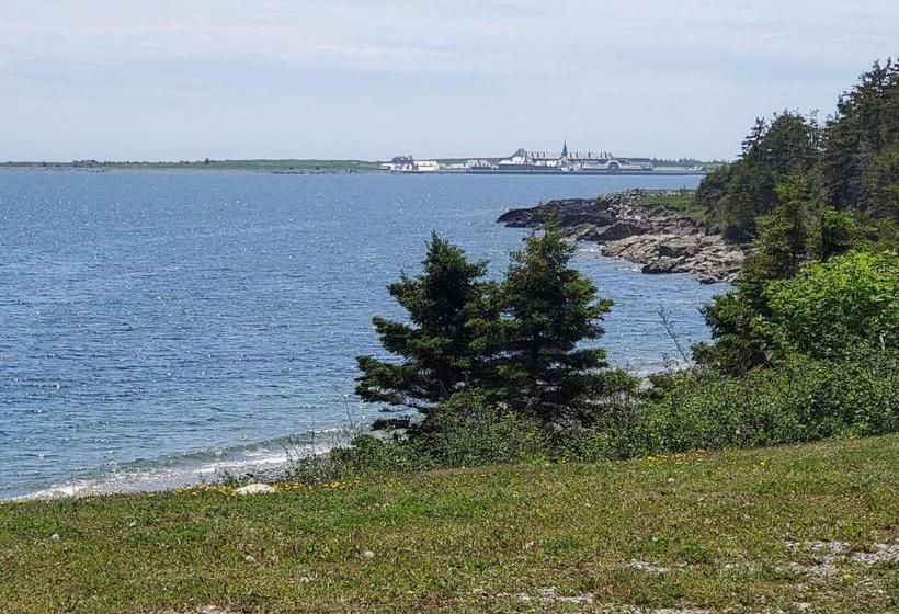 בית מלון כפרי North Star Beach Suites