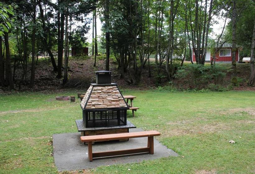 Malahat Bungalows Motel