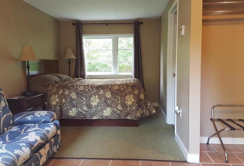 Malahat Bungalows Motel