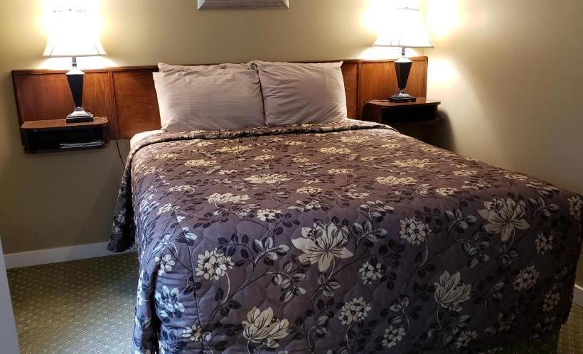 Malahat Bungalows Motel