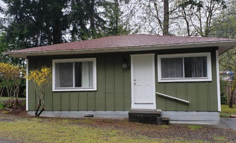 Malahat Bungalows Motel