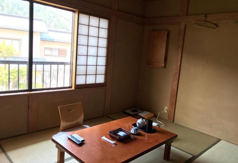 Nagahama Ryokan